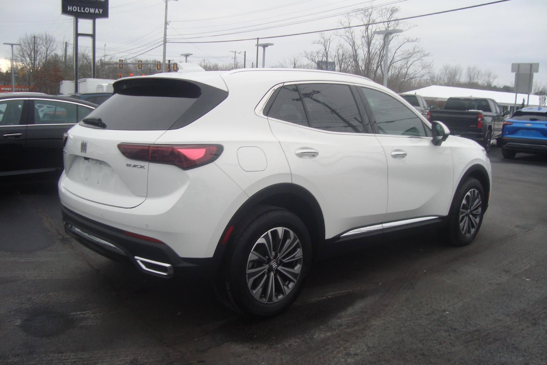 Used 2025 Buick Envision Preferred image 4
