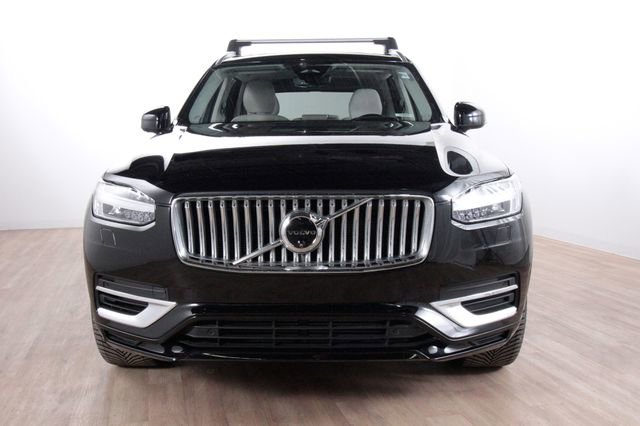 Certified 2024 Volvo XC90 T8 Ultimate w/ Protection Package Premier image 2