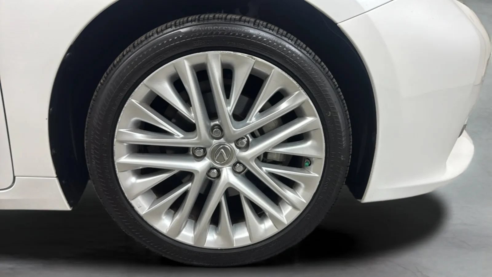 Used 2015 Lexus ES 350 w/ Luxury Package FWD image 26