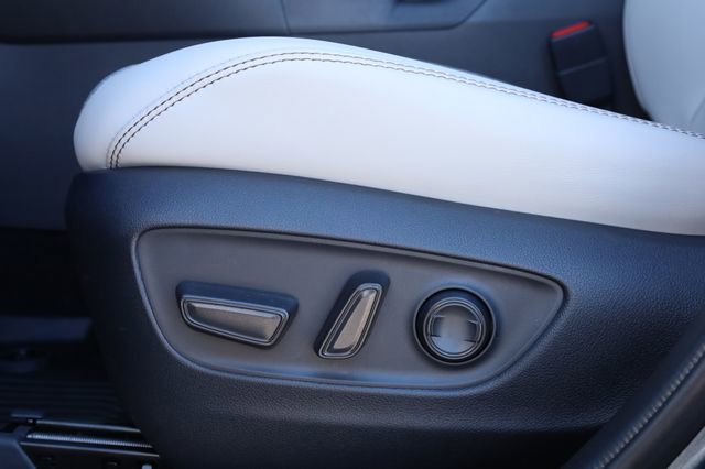 Used 2025 Toyota RAV4 Limited w/ Advanced Technology Package image 24