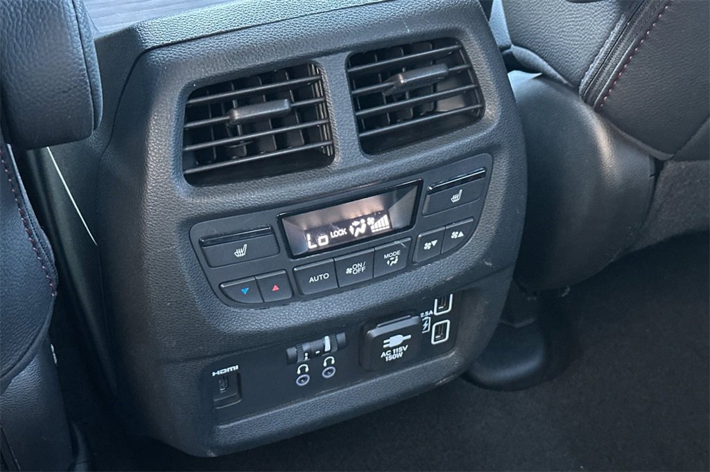 Certified 2022 Honda Pilot Black Edition image 17