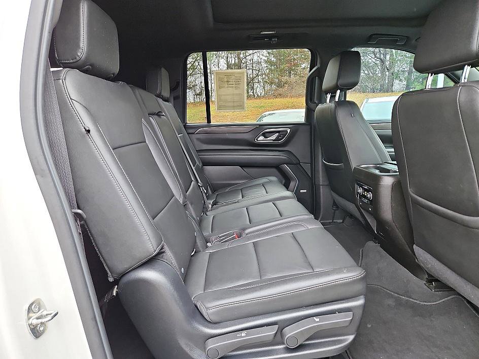 Used 2021 Chevrolet Suburban Z71 image 13