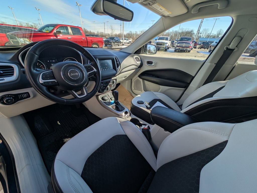 Used 2019 Jeep Compass Latitude w/ Cold Weather Group image 12