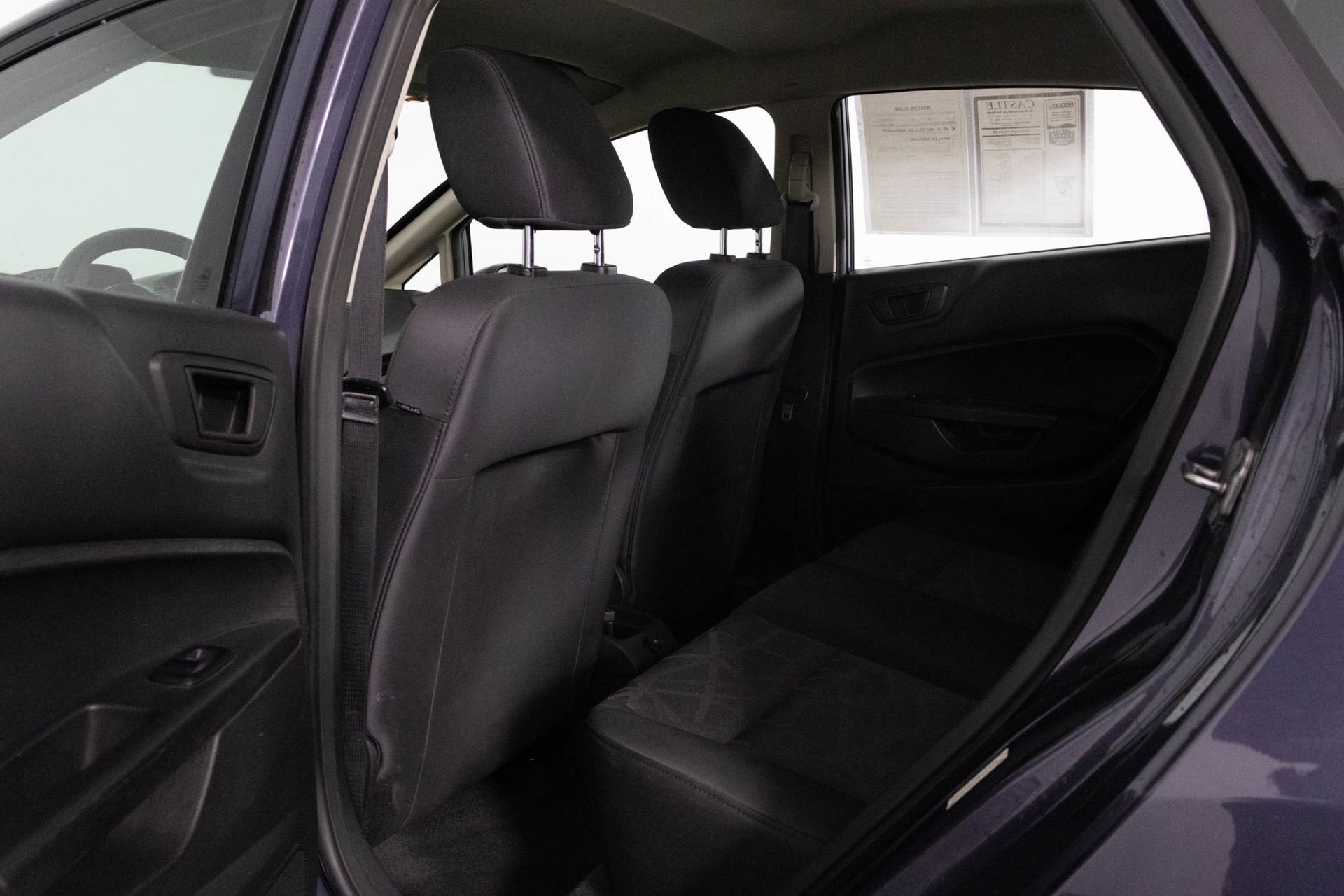 Used 2012 Ford Fiesta SE image 32