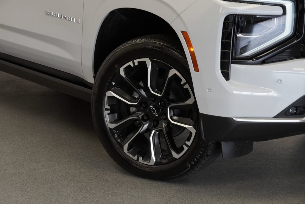New 2026 Chevrolet Suburban High Country AWD/4WD image 10