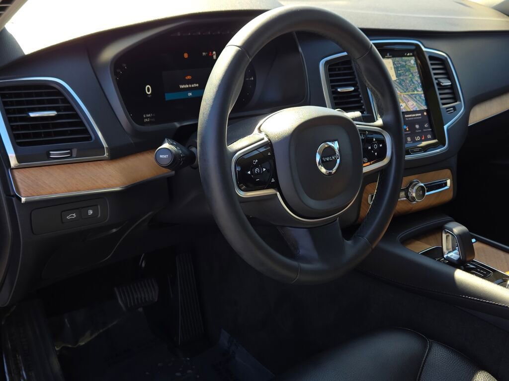 Used 2023 Volvo XC90 T8 Core image 33