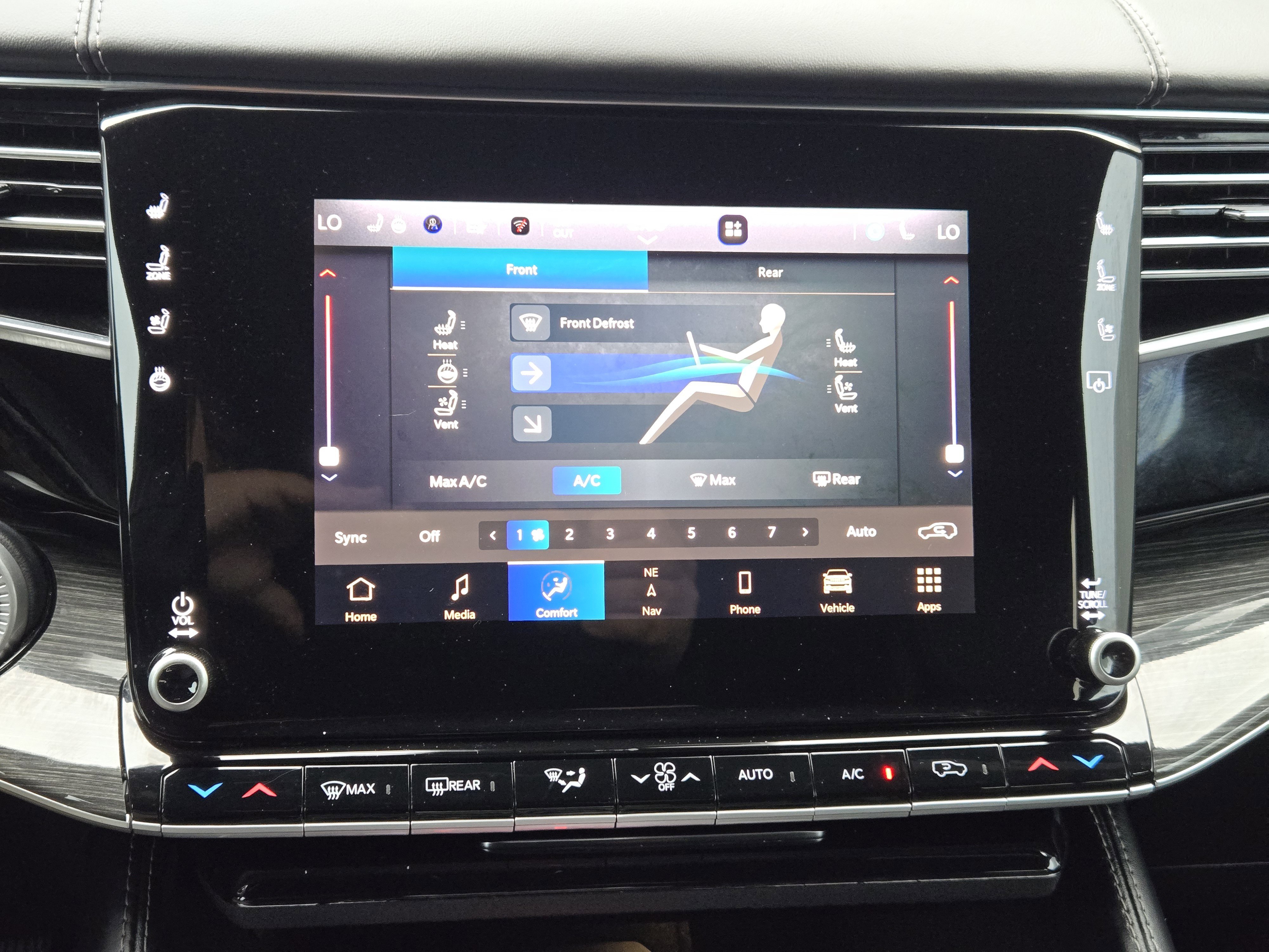 Used 2022 Jeep Wagoneer Series III w/ Convenience Group I image 22