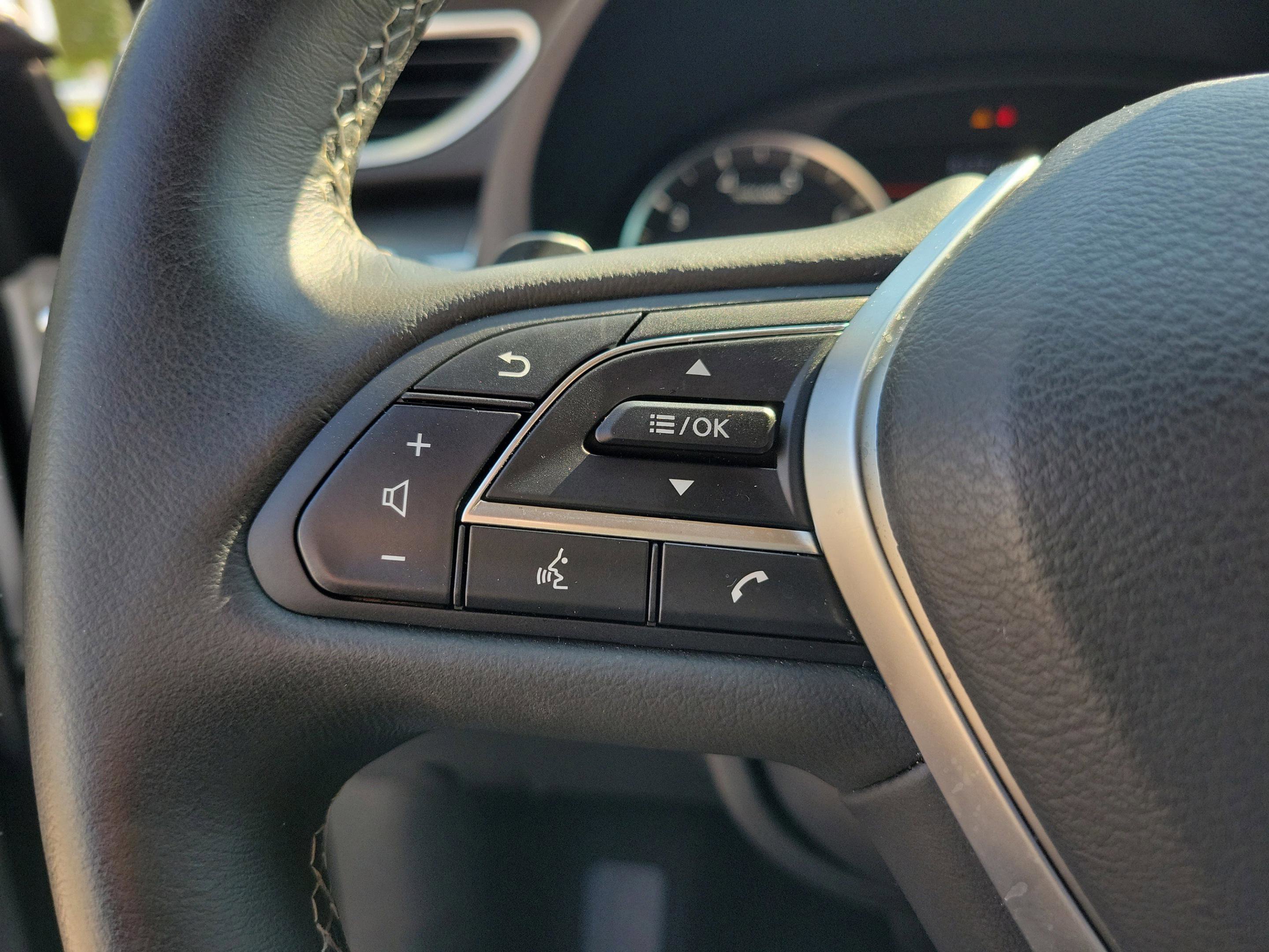 Certified 2025 INFINITI QX50 Pure image 15