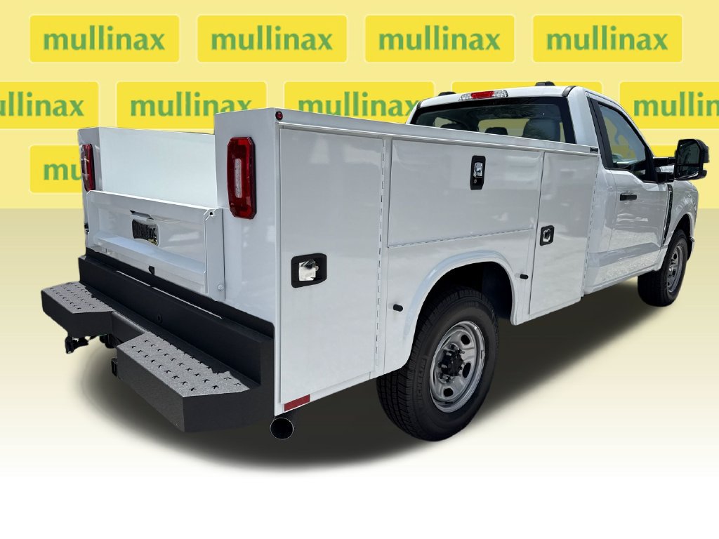 New 2026 Ford F250 XL w/ XL Chrome Package RWD image 14