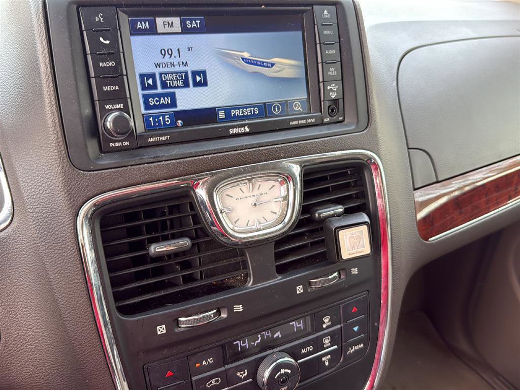 Used 2012 Chrysler Town & Country Touring w/ Entertainment Group #1 image 8