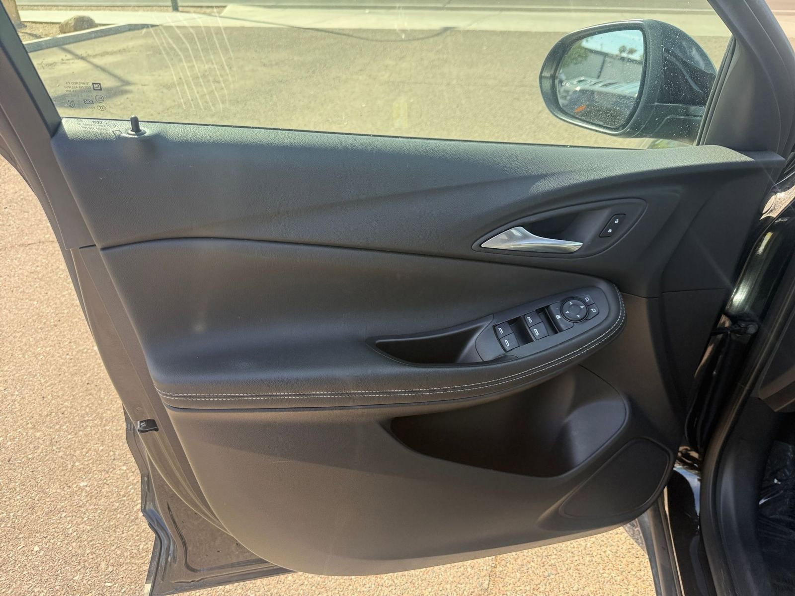 Used 2025 Buick Encore GX Preferred FWD image 18