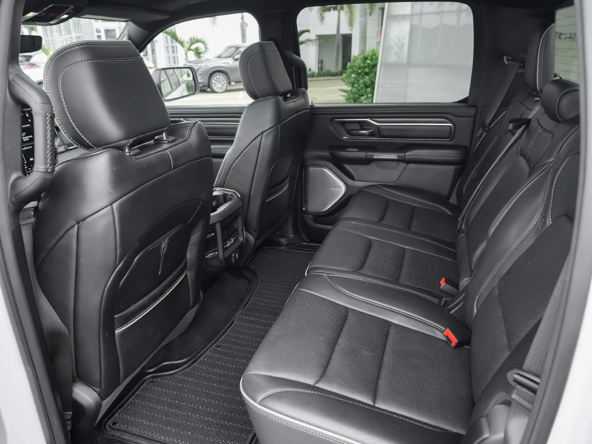 Used 2021 RAM 1500 Limited w/ Night Edition AWD/4WD image 4