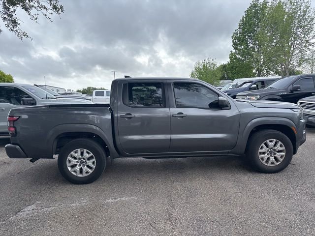 Used 2022 Nissan Frontier SV image 4