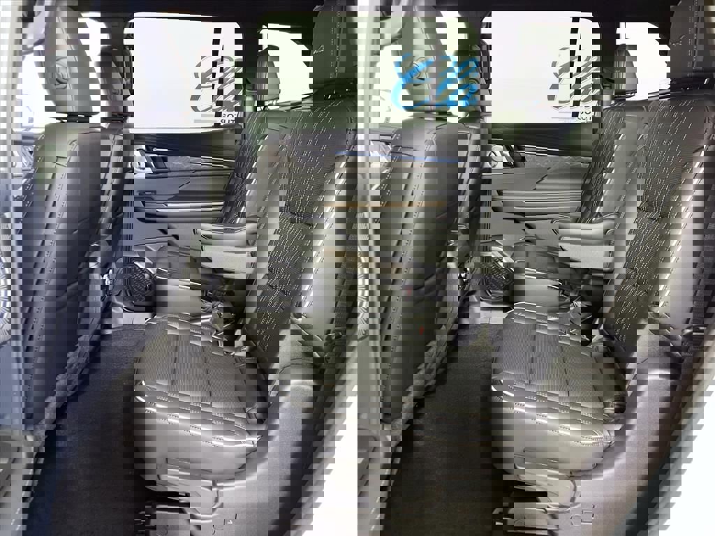 New 2026 Buick Enclave Avenir w/ Super Cruise Package image 8