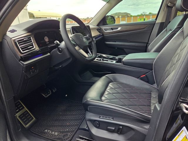 Used 2024 Volkswagen Atlas SEL Premium R-Line image 6