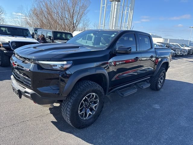 Used 2023 Chevrolet Colorado ZR2 w/ ZR2 Convenience Package III AWD/4WD image 1