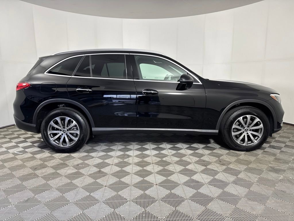 Certified 2025 Mercedes-Benz GLC 300 4MATIC image 8
