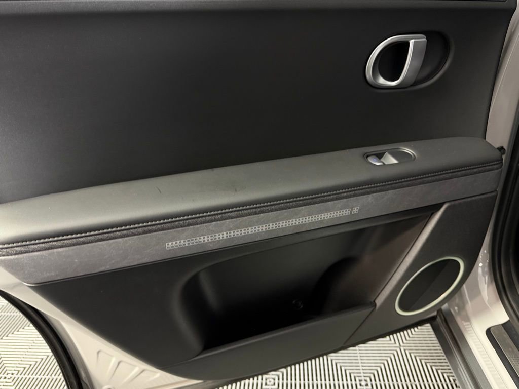 Used 2024 Hyundai Ioniq 5 Limited image 29