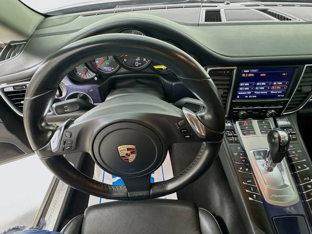 Used 2012 Porsche Panamera 4 image 12