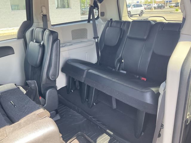 Used 2017 Dodge Grand Caravan SXT FWD image 26