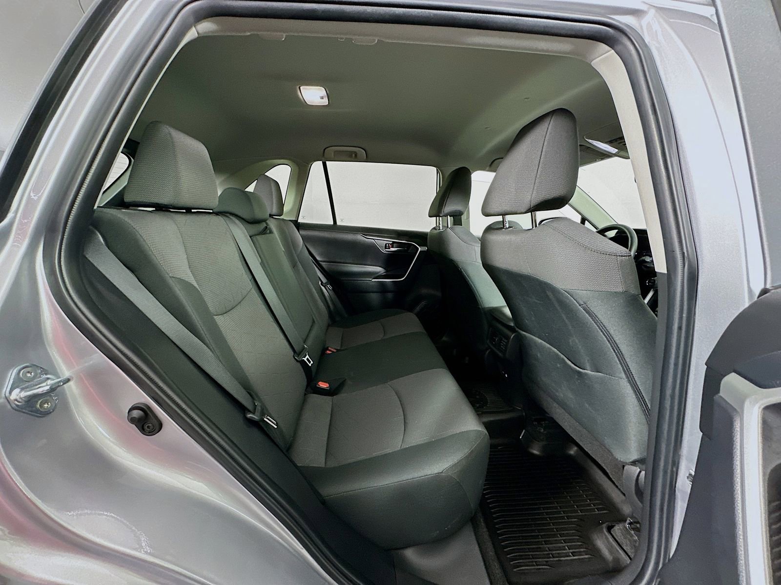 Used 2024 Toyota RAV4 XLE image 26