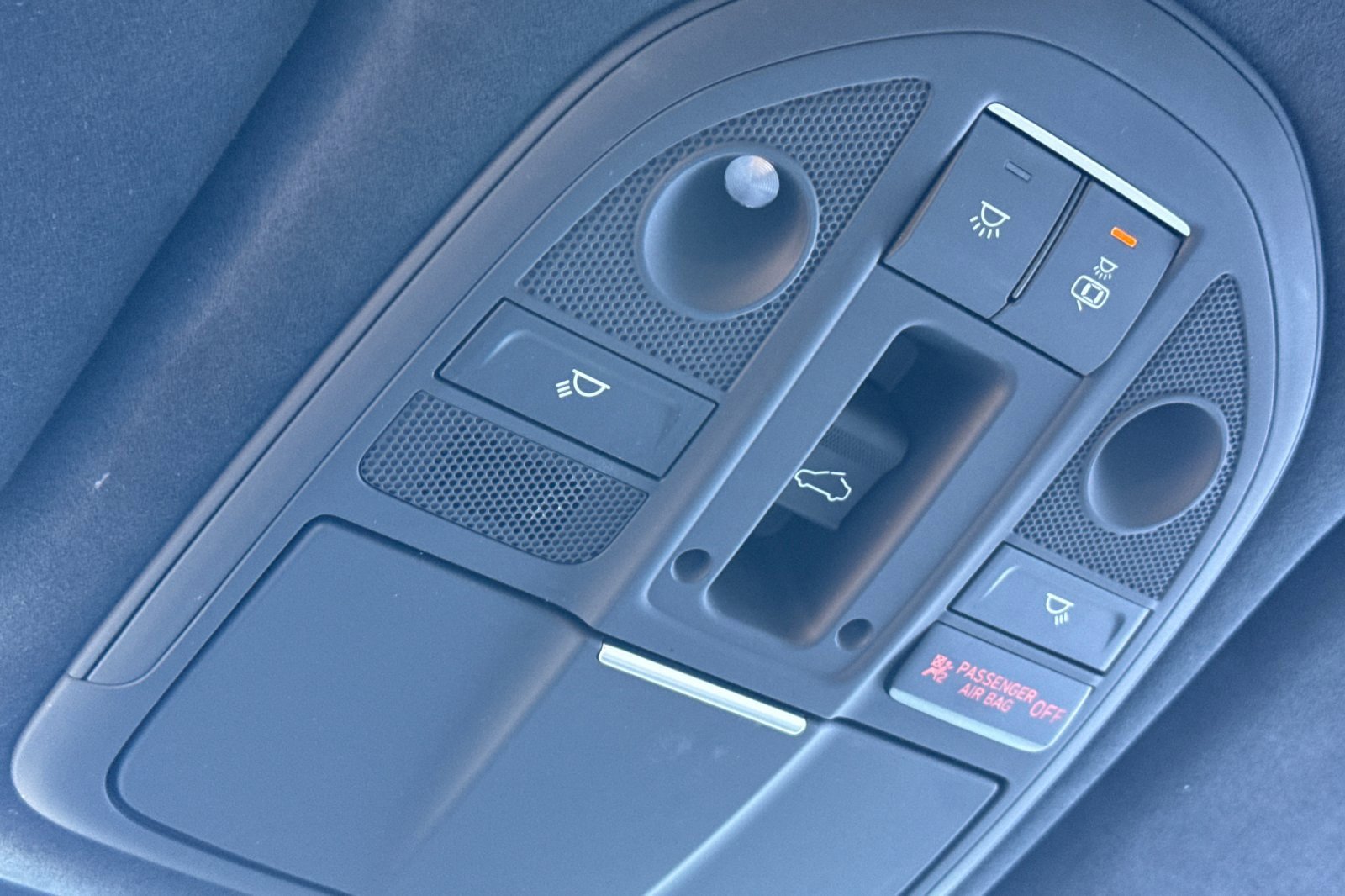 Used 2022 Genesis G70 3.3T image 22