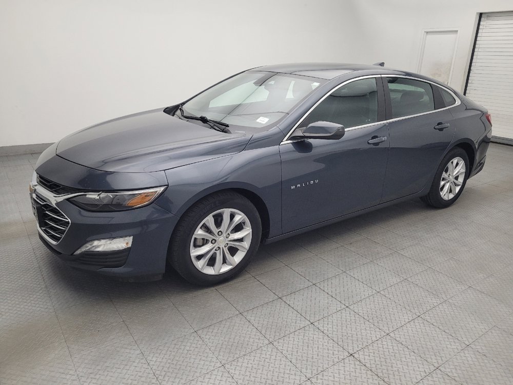 Used 2020 Chevrolet Malibu LT FWD image 2