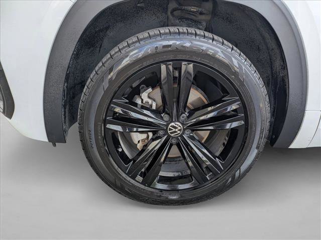 Used 2023 Volkswagen Atlas Cross Sport SEL R-Line image 25