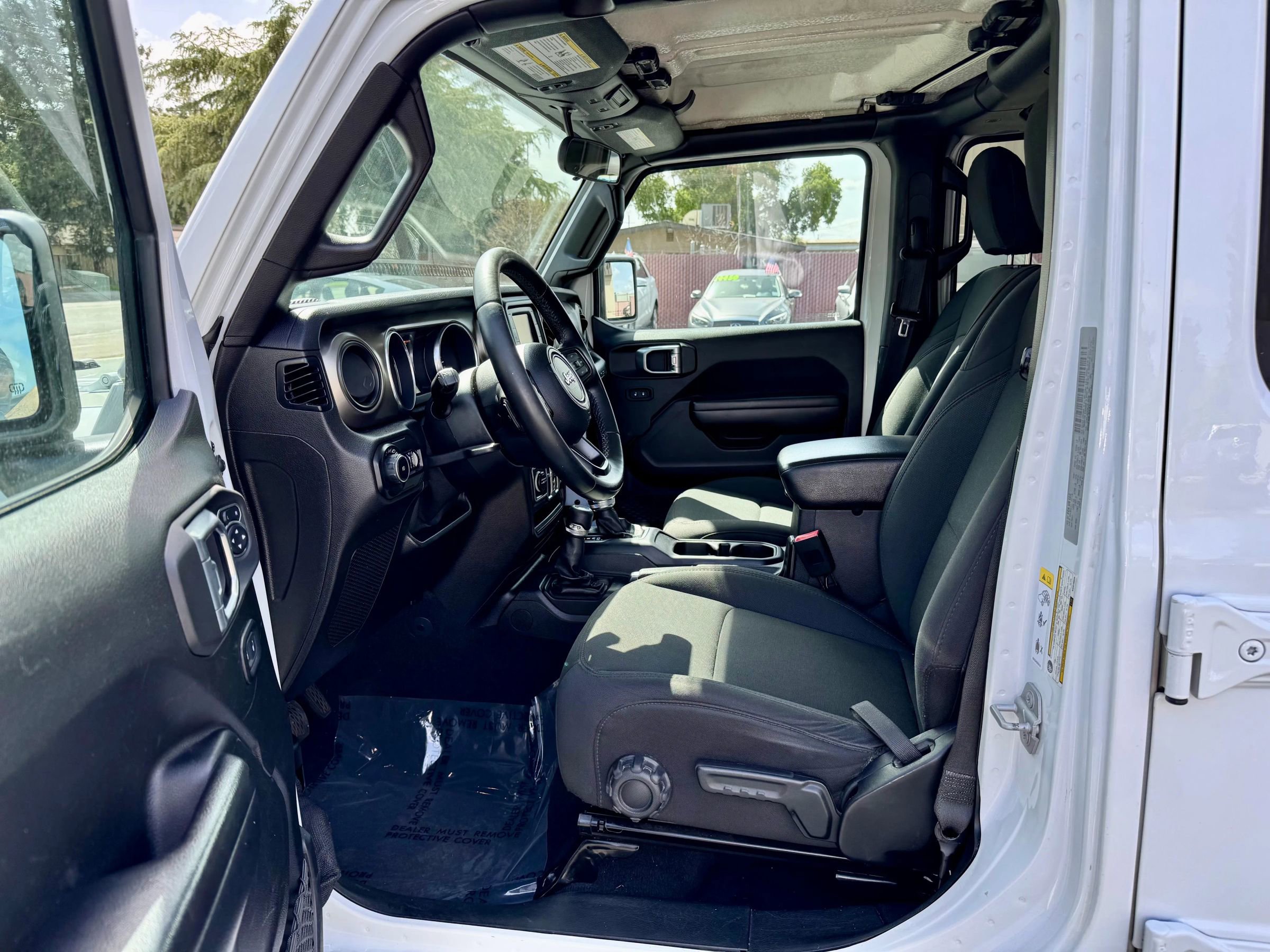 Used 2019 Jeep Wrangler Unlimited Sport S image 7