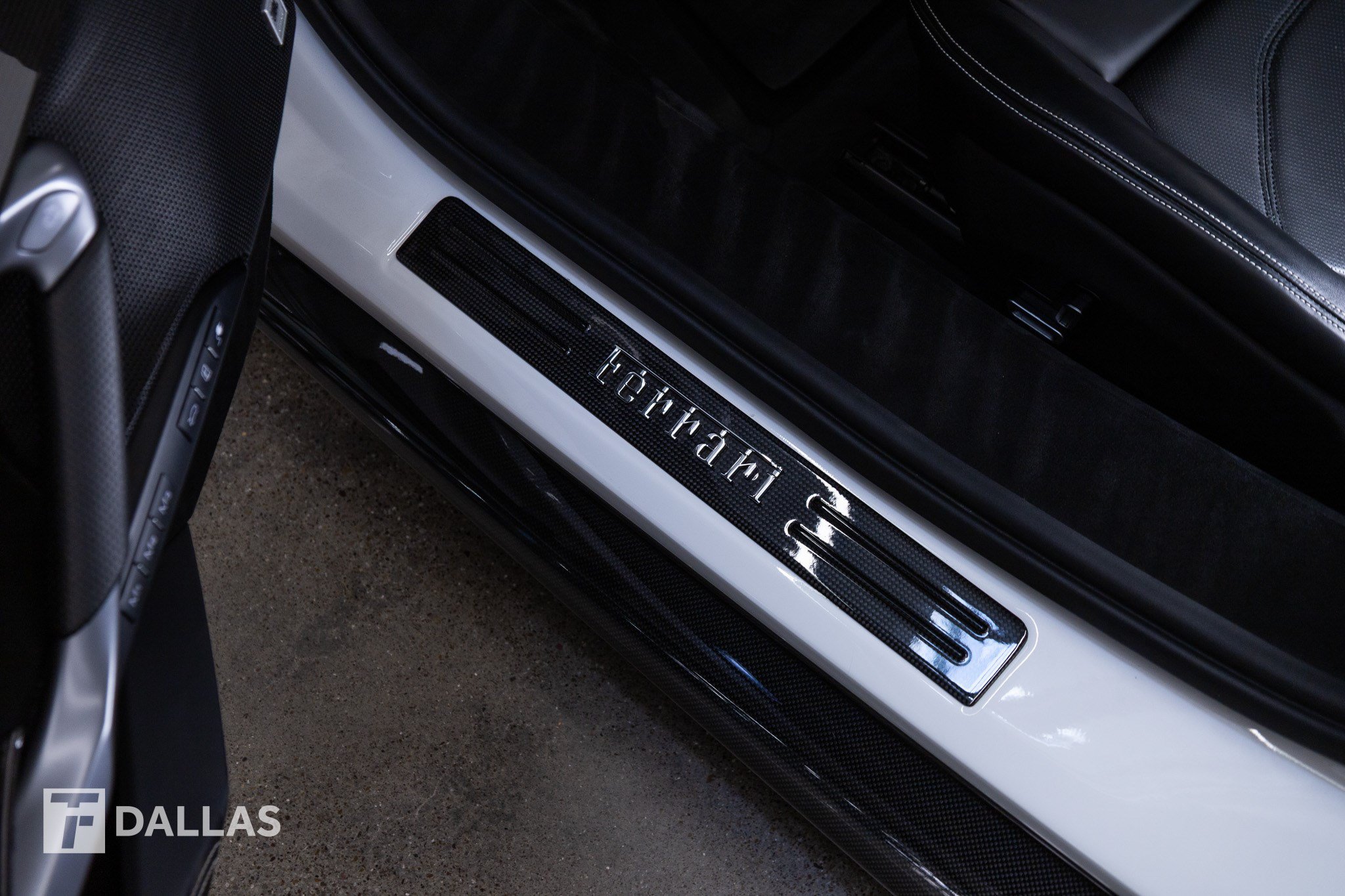 Used 2023 Ferrari 296 GTB RWD image 24