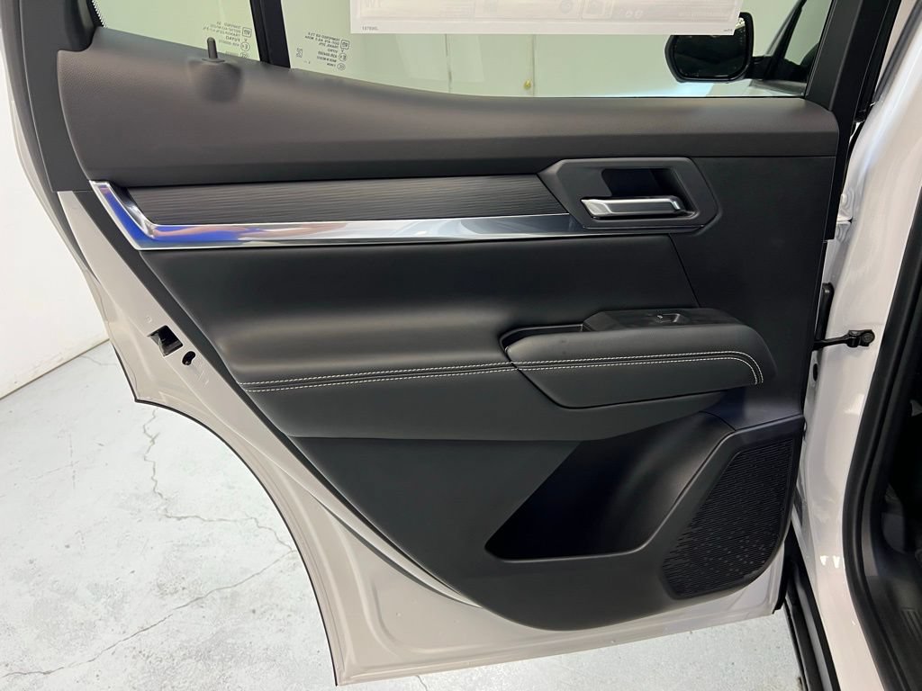 New 2026 GMC Terrain Elevation w/ Elevation Premium Package AWD/4WD image 27