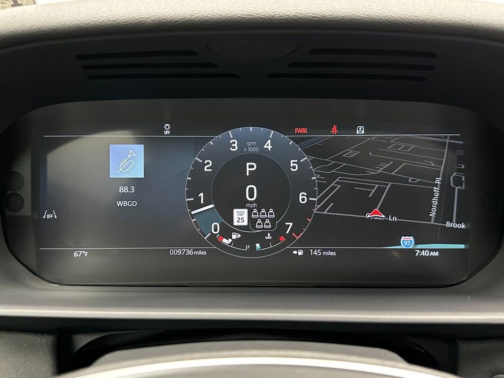 Certified 2025 Land Rover Discovery S AWD/4WD image 20