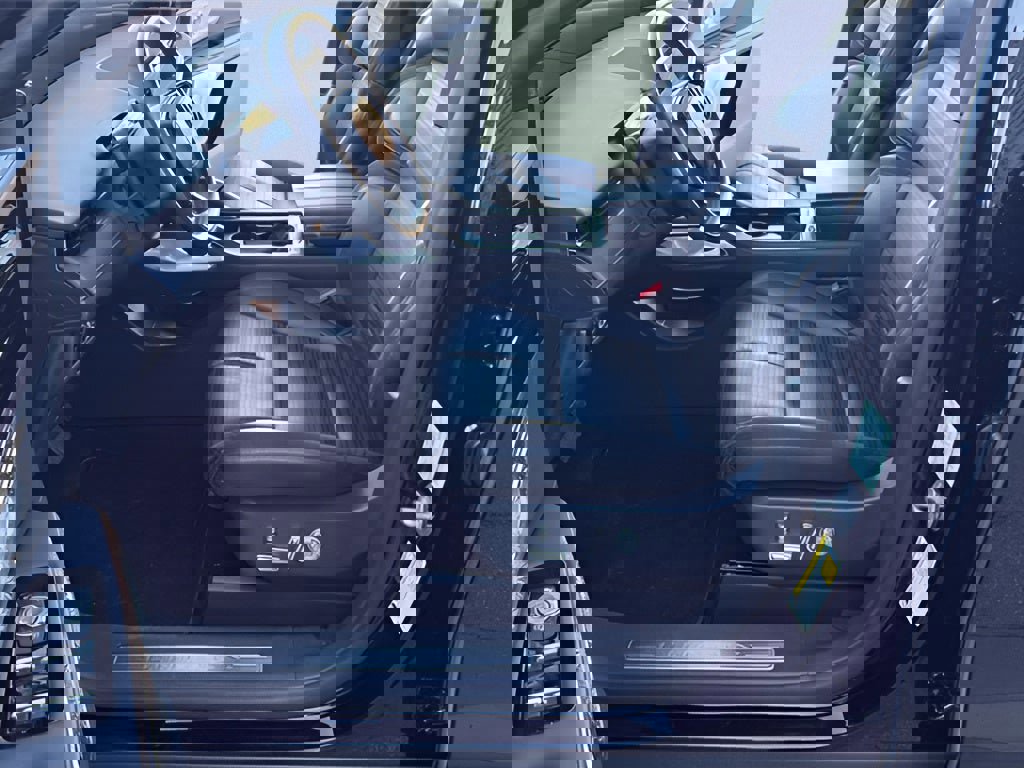 Used 2024 Lincoln Nautilus Reserve w/ Equipment Group 203A image 22