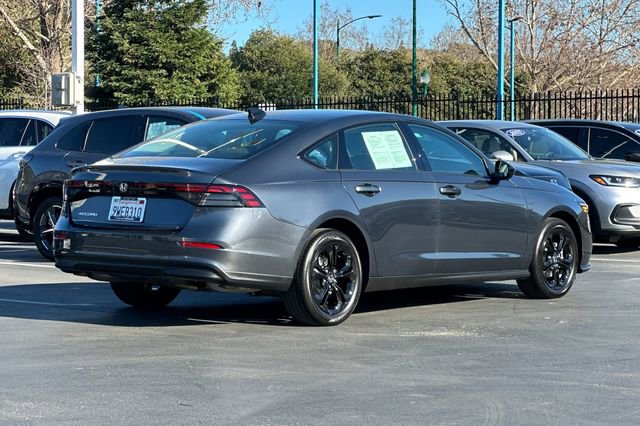Certified 2025 Honda Accord SE image 3
