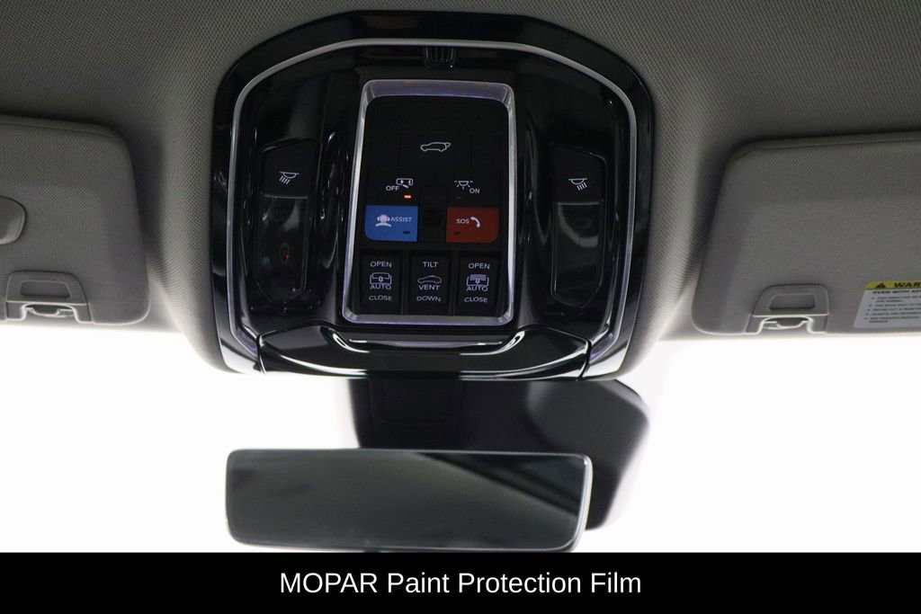 Used 2022 Jeep Grand Cherokee Overland w/ Luxury Tech Group IV image 28