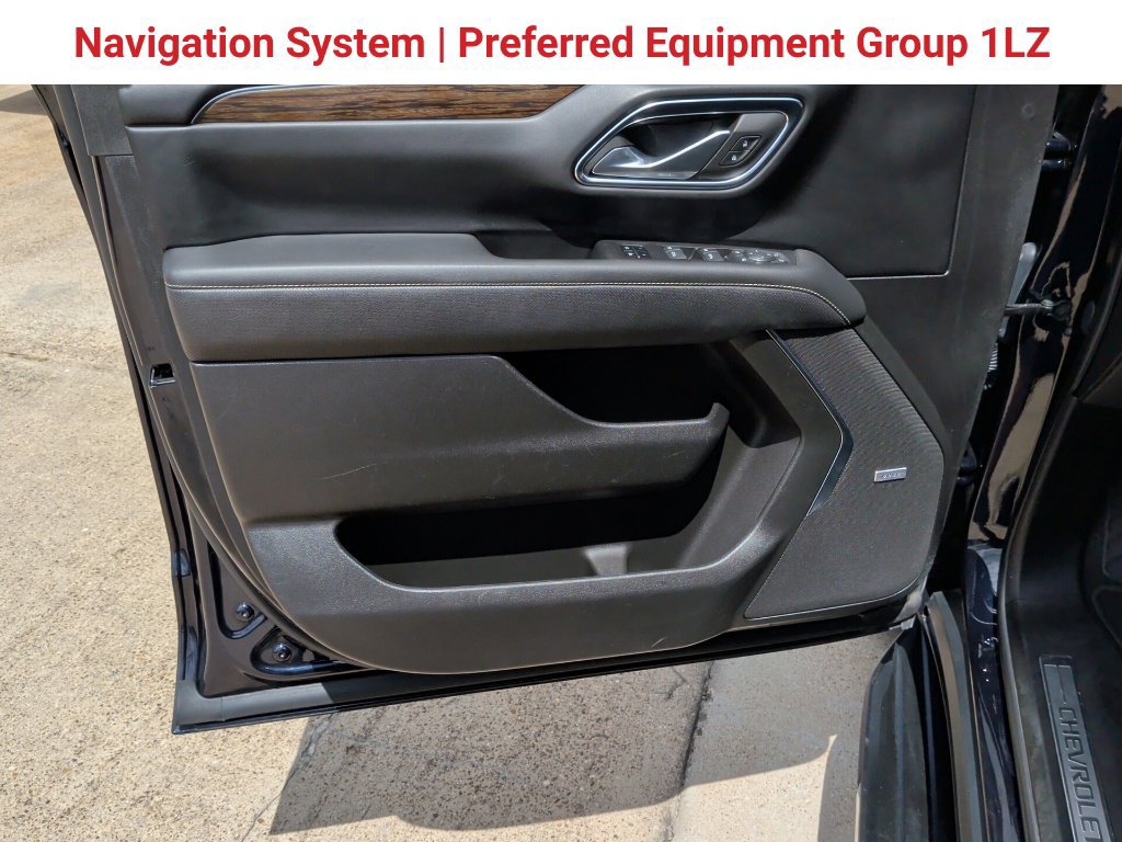 Used 2023 Chevrolet Suburban Premier AWD/4WD image 11