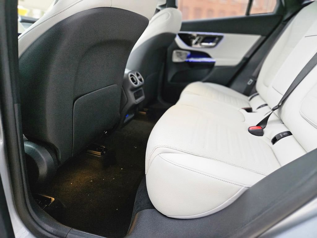 New 2026 Mercedes-Benz GLC 300 4MATIC image 16