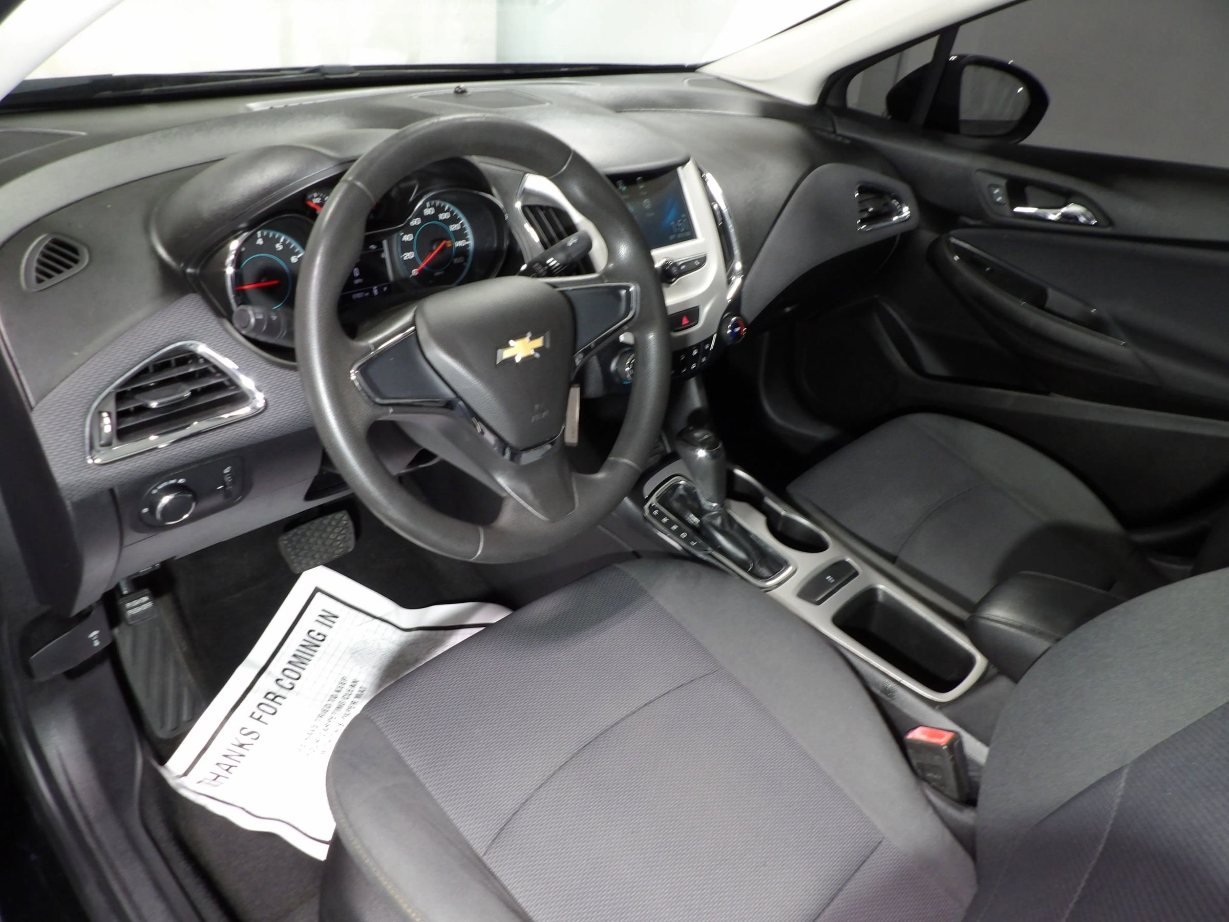 Used 2018 Chevrolet Cruze LS FWD image 10