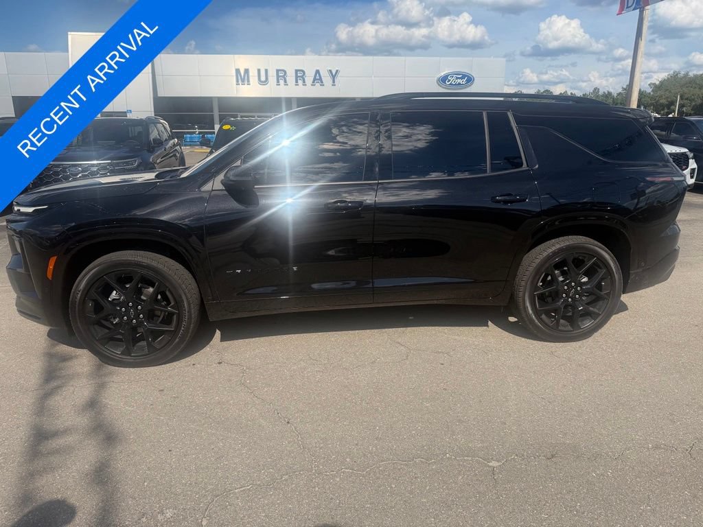 Used 2026 Chevrolet Traverse RS FWD image 1