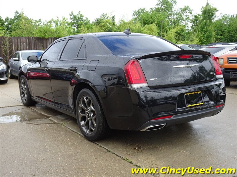 Used 2015 Chrysler 300 S AWD/4WD image 9