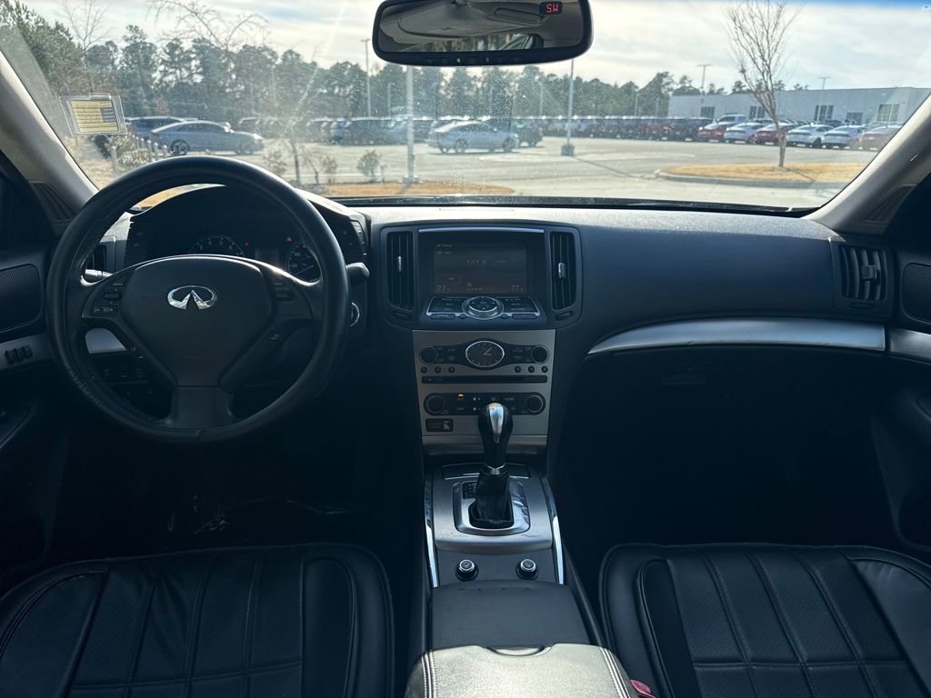 Used 2013 INFINITI G37 Journey w/ Premium Pkg image 16