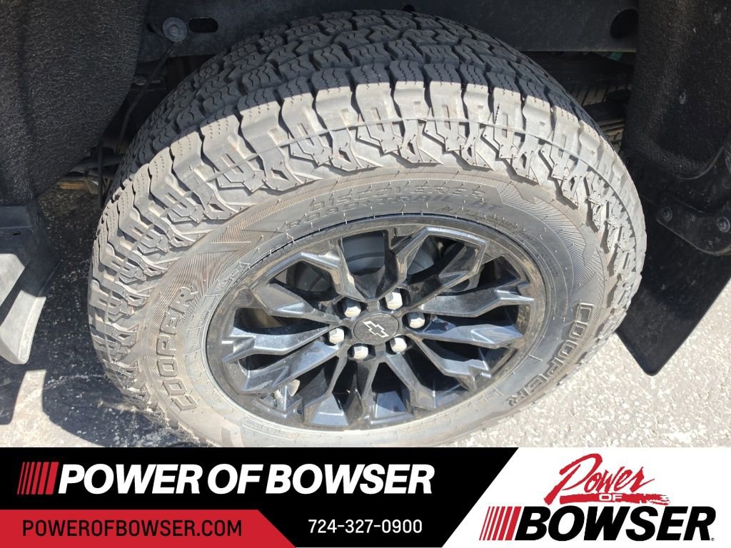 Used 2022 Chevrolet Colorado LT w/ Trail Boss Package image 9