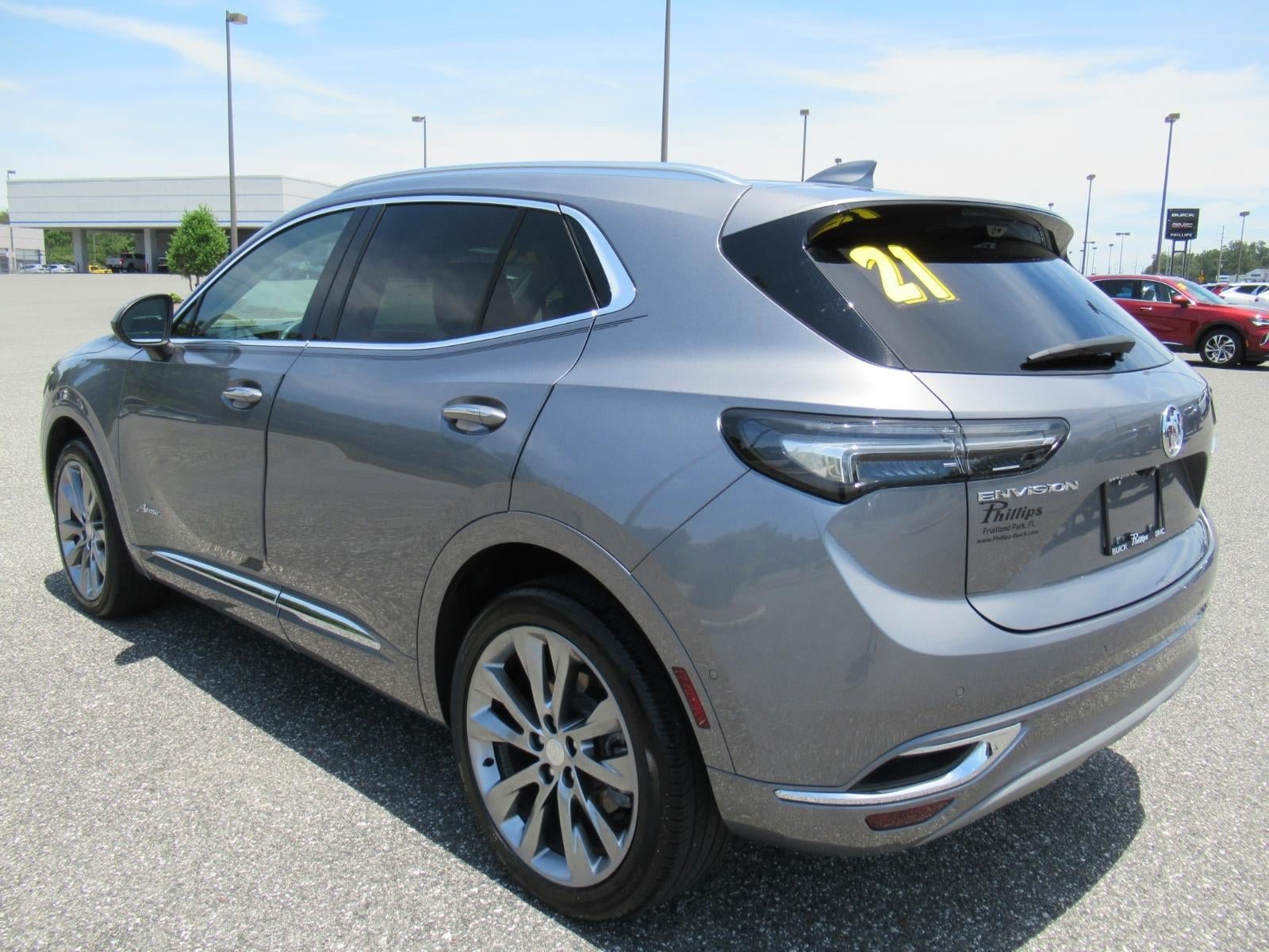 Used 2021 Buick Envision Avenir w/ Technology Package II FWD image 5