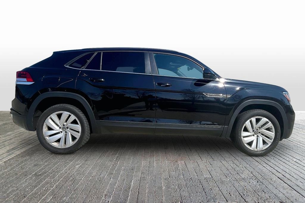 Used 2022 Volkswagen Atlas Cross Sport SE image 8