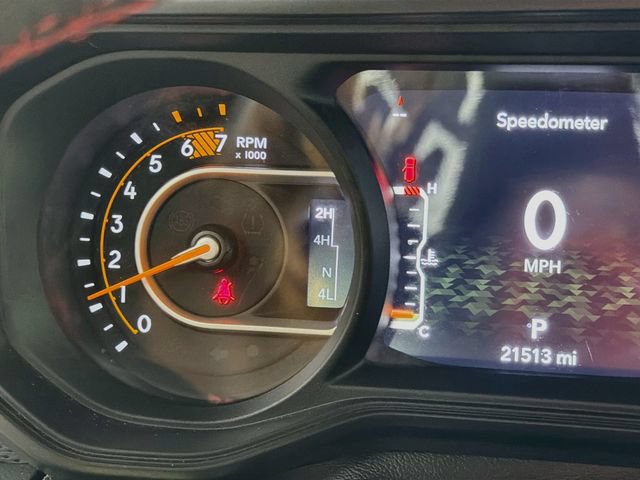 Used 2024 Jeep Wrangler Unlimited Rubicon w/ Dual Top Group AWD/4WD image 13