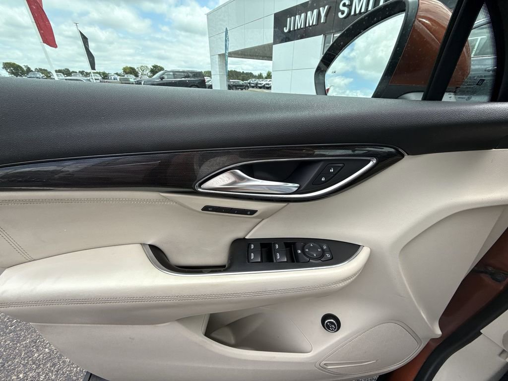 Used 2021 Buick Envision Essence image 29