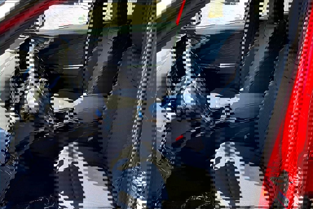 New 2025 Volkswagen ID.4 Pro S Plus image 18