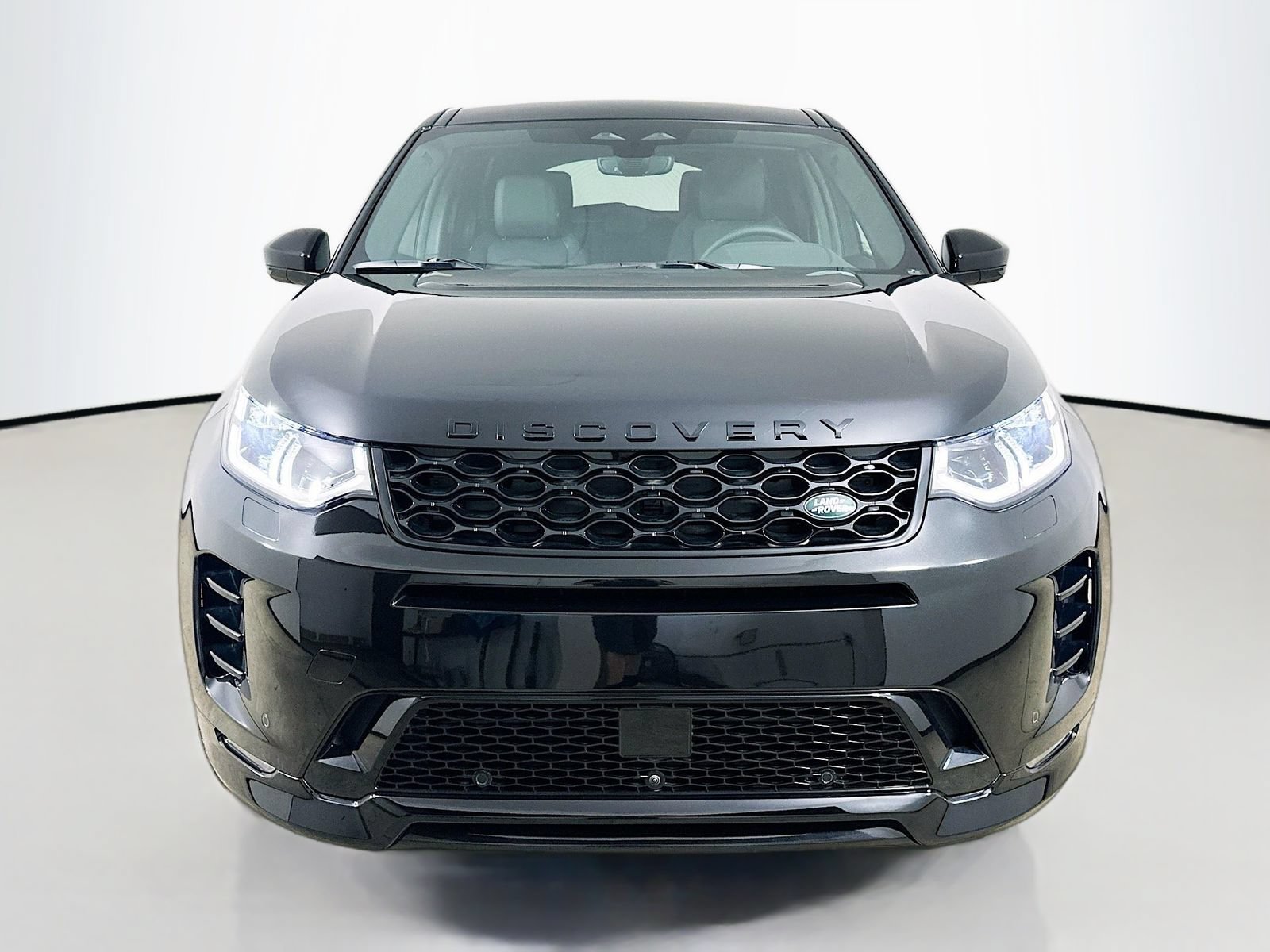 New 2026 Land Rover Discovery Sport Landmark AWD/4WD image 2