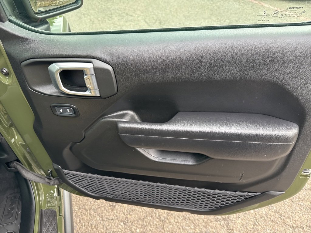 Used 2023 Jeep Gladiator Willys image 30