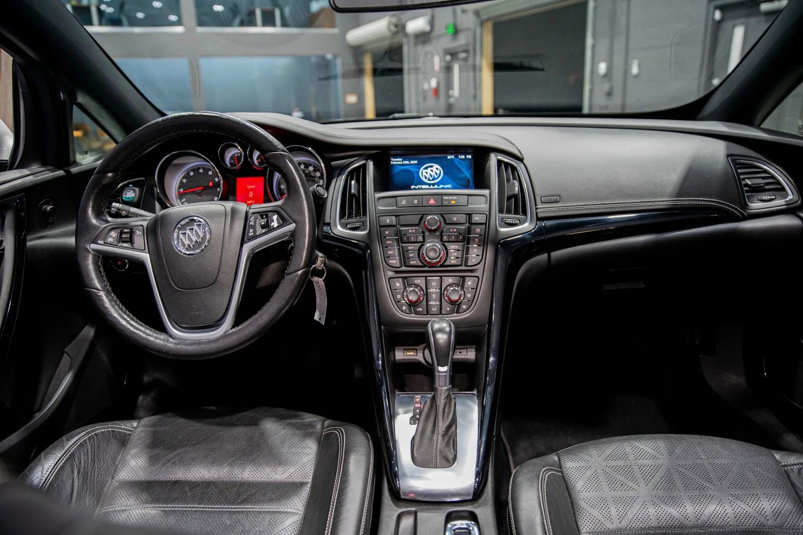 Used 2019 Buick Cascada Premium image 11